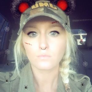 Meet your Posher, Samantha